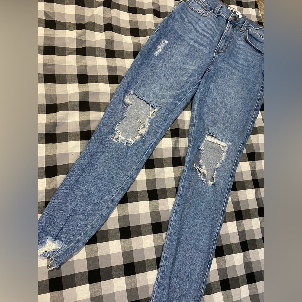 Celebrity Pink Skinny Ankle Jeans 3/26